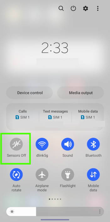 Sensors off button in Galaxy S22 quick settings panel